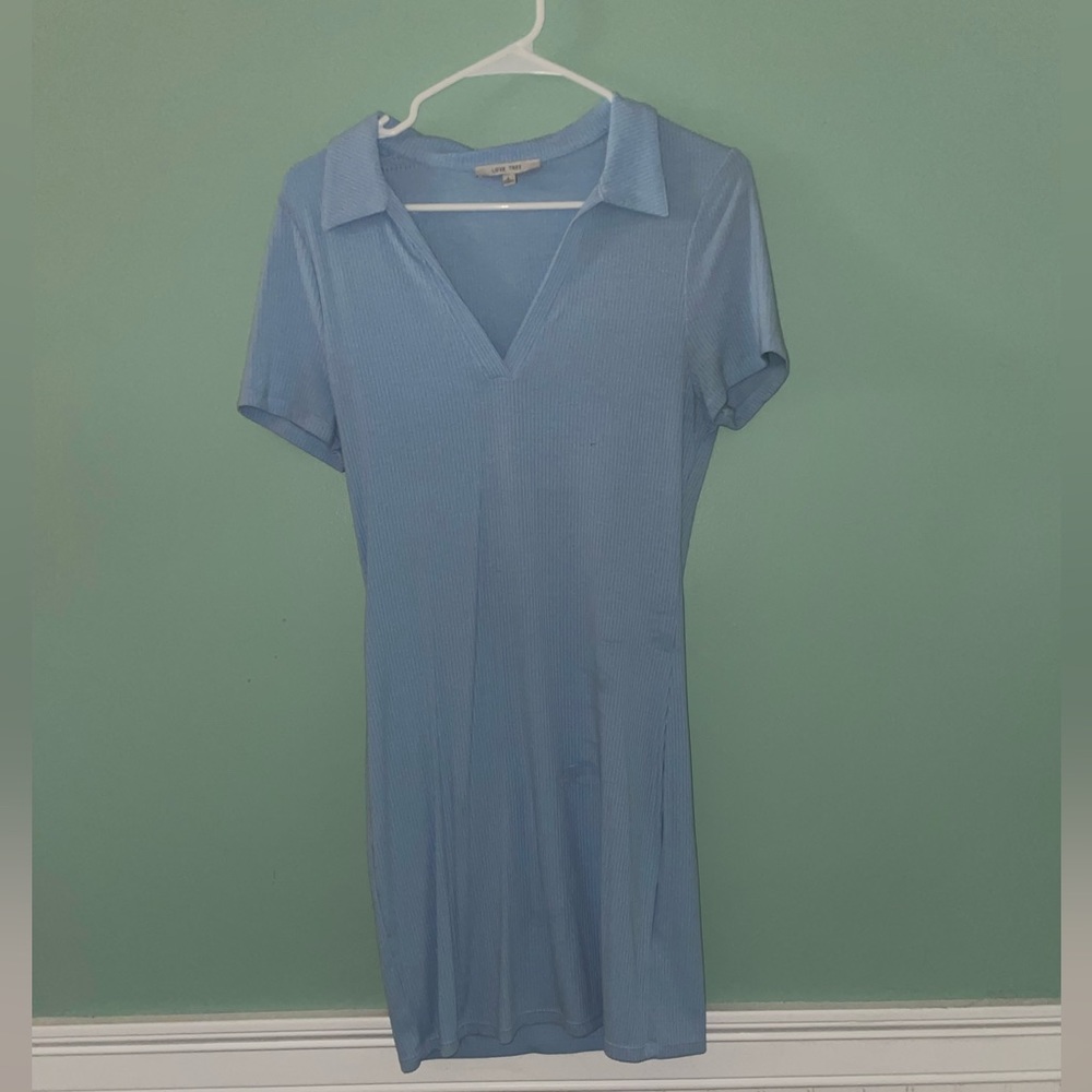 Light blue collared slim fit dress size Large